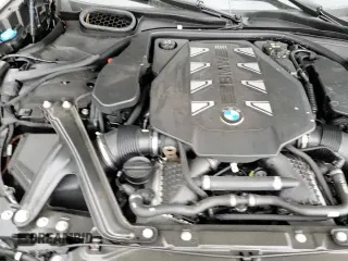 ✅ 2024 BMW 7 Series 760i xDrive • VIN: WBA33EJ08RCR61308 • Lot: 47663095. Wystawiony na Copart z przebiegiem 16 294 mil. Bezpłatny archiwum sprzedaży aukcyjnych z USA i szczegółowy raport historii pojazdu na DreamBid. Zdjęcie 13.