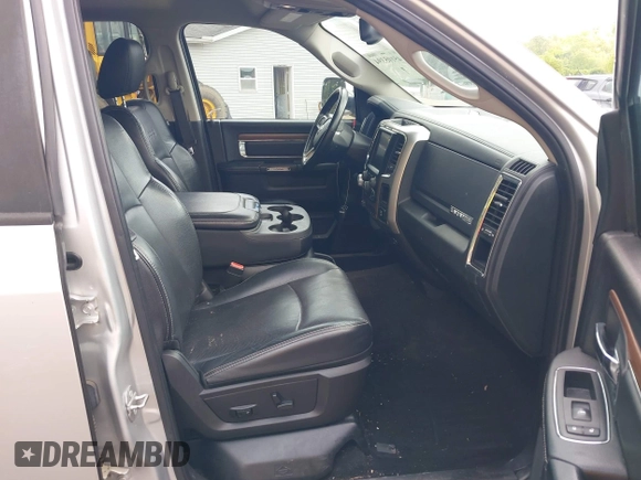 ✅ 2016 Ram 1500 Laramie • VIN: 1C6RR7NT3GS125699 • Lot: 45105394. Wystawiony na IAAI z przebiegiem 159 459 mil. Bezpłatny archiwum sprzedaży aukcyjnych z USA i szczegółowy raport historii pojazdu na DreamBid. Zdjęcie 5.