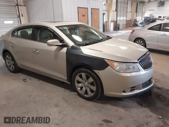 ✅ 2013 Buick LaCrosse Leather • VIN: 1G4GC5E30DF173831 • Lot: 41399511. Wystawiony na IAAI z przebiegiem 137 406 mil. Bezpłatny archiwum sprzedaży aukcyjnych z USA i szczegółowy raport historii pojazdu na DreamBid. Zdjęcie 1.