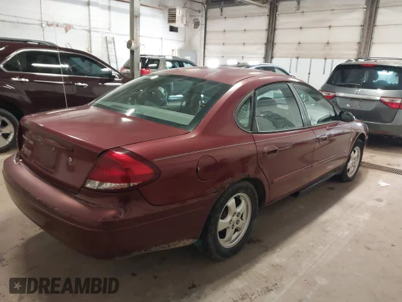 ✅ 2004 Ford Taurus SES • VIN: 1FAFP55S74G201555 • Lot: 44965763. Wystawiony na IAAI z przebiegiem Nie podano. Bezpłatny archiwum sprzedaży aukcyjnych z USA i szczegółowy raport historii pojazdu na DreamBid. Zdjęcie 4.