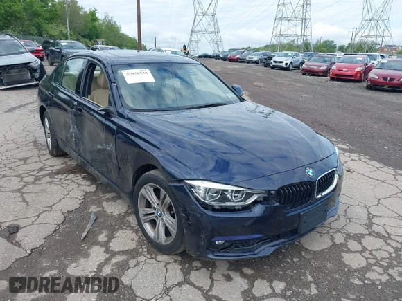 ✅ 2016 BMW 3 Series 328i xDrive • VIN: WBA8E3G59GNU04027 • Лот: 45056538. Опубліковано раніше на IAAI з пробігом 93 123 миль. Безкоштовний доступ до архіву аукціонних продажів зі США та докладний звіт про історію автомобіля на DreamBid. Зображення 1.