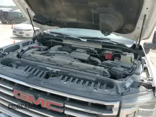 ✅ 2020 GMC Sierra 2500HD SLT • VIN: 1GT49NEY5LF183030 • Лот: 57266825. Опубликован ранее на Copart с пробегом 148 956 миль. Бесплатный доступ к архиву аукционных продаж из США и подробный отчёт об истории автомобиля на DreamBid. Изображение 15.