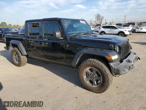 ✅ 2020 Jeep Gladiator Sport S • VIN: 1C6JJTAG2LL108113 • Лот: 50230305. Опубліковано раніше на Copart з пробігом 60 639 миль. Безкоштовний доступ до архіву аукціонних продажів зі США та докладний звіт про історію автомобіля на DreamBid. Зображення 4.