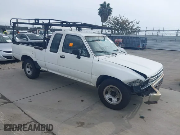 ✅ 1989 Toyota Pickup DLX • VIN: JT4RN93P1K5007552 • Lot: 44375061. Wystawiony na IAAI z przebiegiem 171 136 mil. Bezpłatny archiwum sprzedaży aukcyjnych z USA i szczegółowy raport historii pojazdu na DreamBid. Zdjęcie 1.