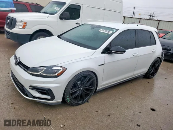 ✅ 2019 Volkswagen Golf R • VIN: WVWVA7AU9KW148757 • Лот: 51879055. Опубліковано раніше на Copart з пробігом 32 934 миль. Безкоштовний доступ до архіву аукціонних продажів зі США та докладний звіт про історію автомобіля на DreamBid. Зображення 1.