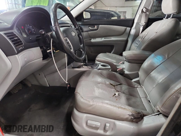 ✅ 2008 Kia Optima LX • VIN: KNAGE123385248574 • Lot: 50414356. Wystawiony na Copart z przebiegiem 232 206 mil. Bezpłatny archiwum sprzedaży aukcyjnych z USA i szczegółowy raport historii pojazdu na DreamBid. Zdjęcie 7.