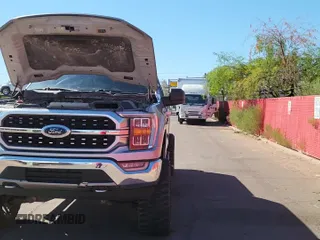 ✅ 2021 Ford F-150 XL • VIN: 1FTFW1E52MKD94436 • Lot: 84060675. Wystawiony na Copart z przebiegiem 72 923 mil. Bezpłatny archiwum sprzedaży aukcyjnych z USA i szczegółowy raport historii pojazdu na DreamBid. Zdjęcie 11.