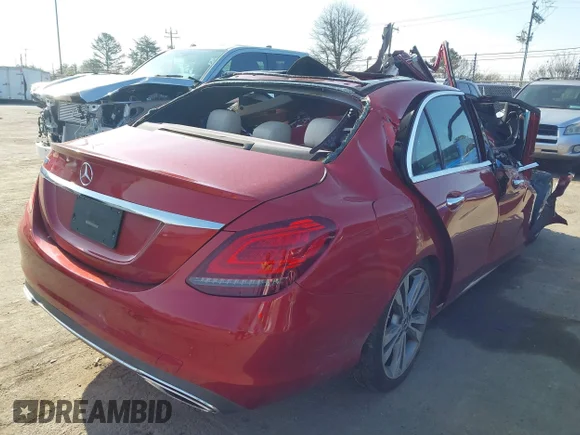 ✅ 2019 Mercedes-Benz C 300 • VIN: 55SWF8DB6KU317397 • Лот: 44520292. Опубліковано раніше на IAAI з пробігом Не вказано. Безкоштовний доступ до архіву аукціонних продажів зі США та докладний звіт про історію автомобіля на DreamBid. Зображення 4.