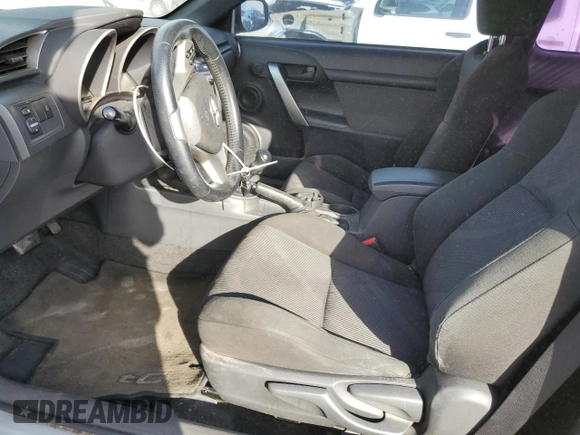 ✅ 2011 Scion tC • VIN: JTKJF5C76B3003343 • Лот: 77241734. Опубліковано раніше на Copart з пробігом Не вказано. Безкоштовний доступ до архіву аукціонних продажів зі США та докладний звіт про історію автомобіля на DreamBid. Зображення 7.