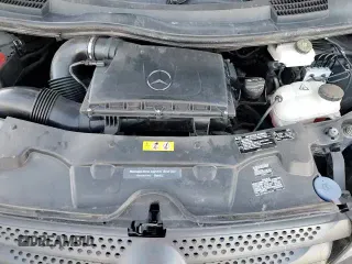 ✅ 2019 Mercedes-Benz Metris Passenger • VIN: WD4PG2EE8K3545252 • Lot: 43011395. Wystawiony na Copart z przebiegiem Nie podano. Bezpłatny archiwum sprzedaży aukcyjnych z USA i szczegółowy raport historii pojazdu na DreamBid. Zdjęcie 14.