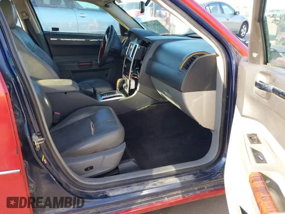 ✅ 2005 Chrysler 300 C • VIN: 2C3AA63HX5H520557 • Lot: 44365879. Listed on IAAI with 223,124 mi. Free auction sales archive from the USA and detailed vehicle history report at DreamBid. Image 5.
