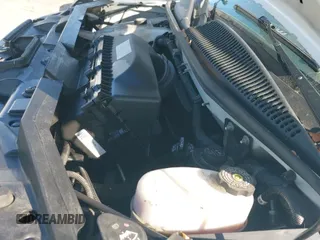 ✅ 2022 GMC Savana Cargo • VIN: 1GTW7AF75N1149215 • Lot: 41307350. Wystawiony na IAAI z przebiegiem 117 793 mil. Bezpłatny archiwum sprzedaży aukcyjnych z USA i szczegółowy raport historii pojazdu na DreamBid. Zdjęcie 18.