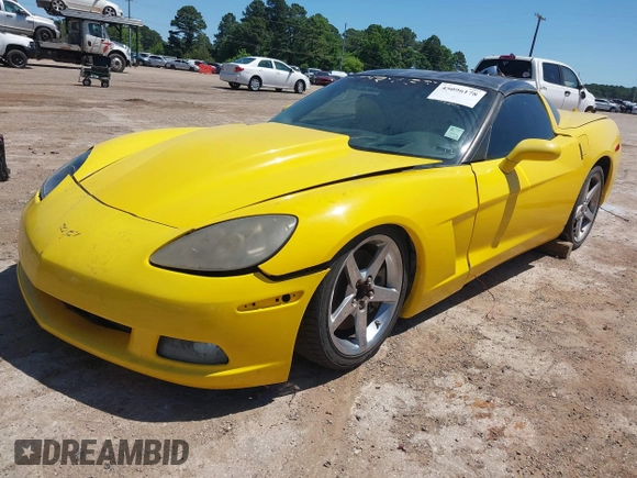 ✅ 2007 Chevrolet Corvette • VIN: 1G1YY26UX75116989 • Lot: 45096178. Wystawiony na IAAI z przebiegiem Nie podano. Bezpłatny archiwum sprzedaży aukcyjnych z USA i szczegółowy raport historii pojazdu na DreamBid. Zdjęcie 2.