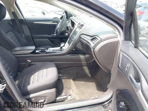 ✅ 2016 Ford Fusion SE • VIN: 3FA6P0H78GR324384 • Lot: 45205409. Wystawiony na IAAI z przebiegiem 118 194 mil. Bezpłatny archiwum sprzedaży aukcyjnych z USA i szczegółowy raport historii pojazdu na DreamBid. Zdjęcie 5.