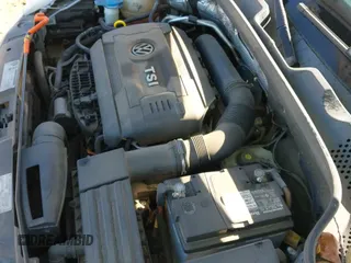 ✅ 2014 Volkswagen Beetle Entry • VIN: 3VWF17AT3EM642044 • Lot: 43812437. Listed on IAAI with 175,787 mi. Free auction sales archive from the USA and detailed vehicle history report at DreamBid. Image 12.