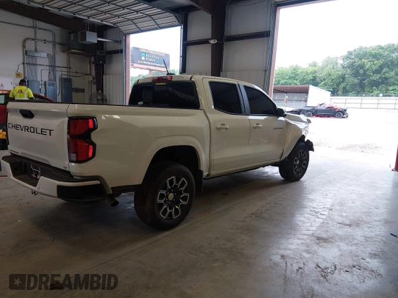 ✅ 2023 Chevrolet Colorado 2WD LT • VIN: 1GCPSCEK5P1166457 • Lot: 44963700. Wystawiony na IAAI z przebiegiem 77 283 mil. Bezpłatny archiwum sprzedaży aukcyjnych z USA i szczegółowy raport historii pojazdu na DreamBid. Zdjęcie 4.