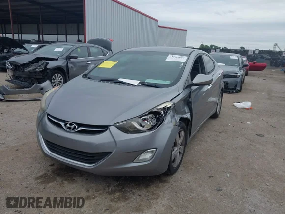 ✅ 2013 Hyundai Elantra GLS • VIN: KMHDH4AE3DU729387 • Lot: 44989877. Wystawiony na IAAI z przebiegiem 83 851 mil. Bezpłatny archiwum sprzedaży aukcyjnych z USA i szczegółowy raport historii pojazdu na DreamBid. Zdjęcie 2.