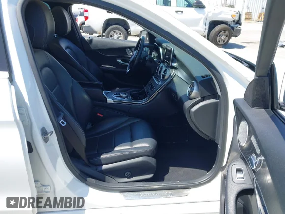 ✅ 2017 Mercedes-Benz C 300 • VIN: 55SWF4JB2HU189925 • Lot: 45491429. Listed on IAAI with 116,849 mi. Free auction sales archive from the USA and detailed vehicle history report at DreamBid. Image 5.
