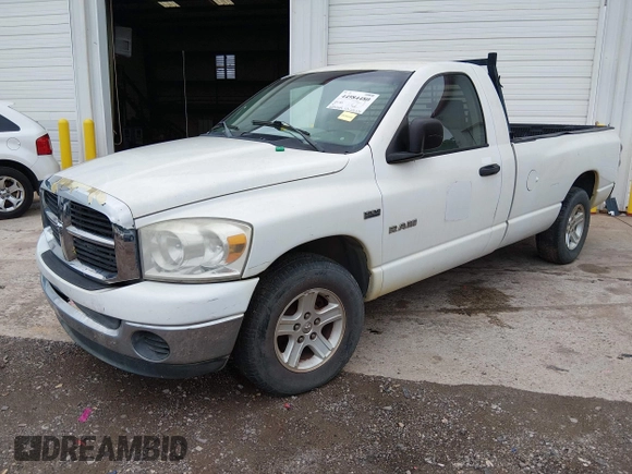✅ 2008 Dodge 1500 ST • VIN: 1D7HA16278J119612 • Лот: 44984480. Опубліковано раніше на IAAI з пробігом 299 948 миль. Безкоштовний доступ до архіву аукціонних продажів зі США та докладний звіт про історію автомобіля на DreamBid. Зображення 2.