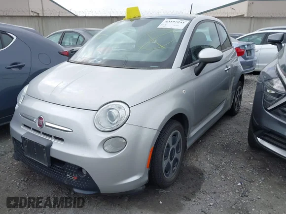 ✅ 2013 FIAT 500e • VIN: 3C3CFFGE1DT745904 • Лот: 43197241. Опубликован ранее на IAAI с пробегом Не указан. Бесплатный доступ к архиву аукционных продаж из США и подробный отчёт об истории автомобиля на DreamBid. Изображение 2.