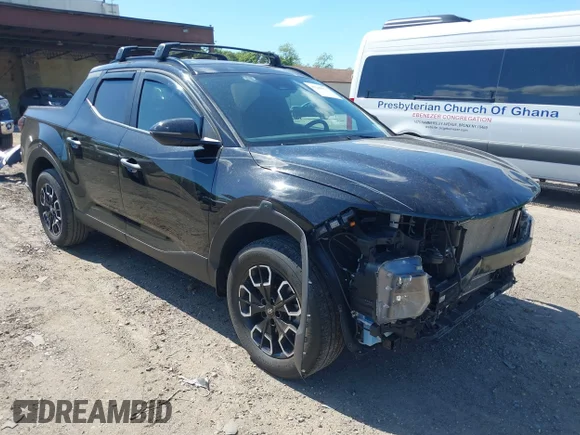 ✅ 2024 Hyundai Santa Cruz SEL • VIN: 5NTJCDDE9RH117392 • Lot: 45249853. Listed on IAAI with 26,085 mi. Free auction sales archive from the USA and detailed vehicle history report at DreamBid. Image 1.