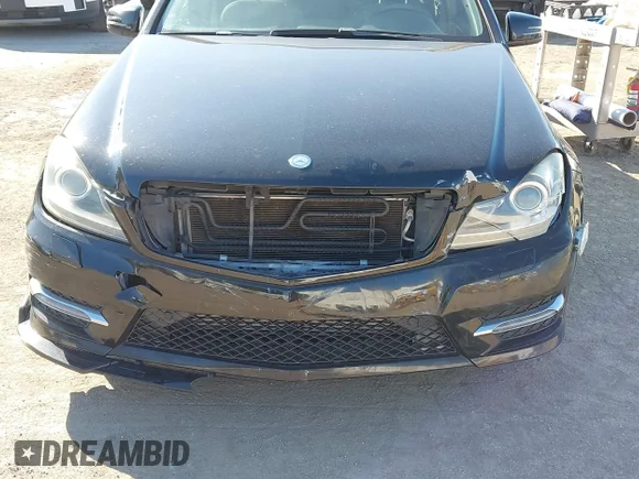 ✅ 2013 Mercedes-Benz C 250 Sport • VIN: WDDGF4HB7DA838039 • Lot: 44339346. Listed on IAAI with 122,293 mi. Free auction sales archive from the USA and detailed vehicle history report at DreamBid. Image 6.
