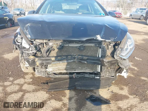 ✅ 2018 Hyundai Sonata SE • VIN: 5NPE24AF8JH634834 • Lot: 44409042. Wystawiony na IAAI z przebiegiem 236 644 mil. Bezpłatny archiwum sprzedaży aukcyjnych z USA i szczegółowy raport historii pojazdu na DreamBid. Zdjęcie 6.