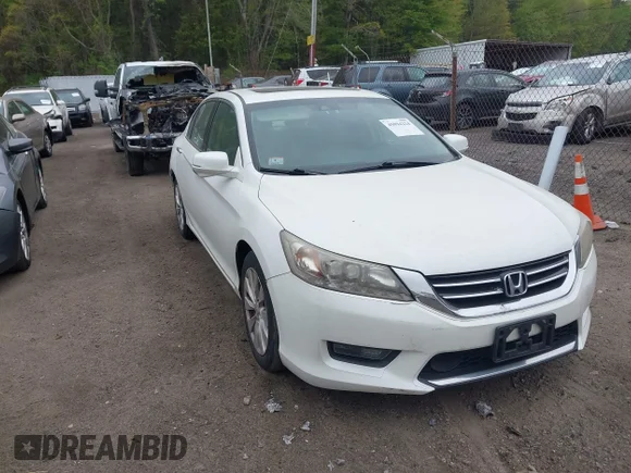 ✅ 2015 Honda Accord Touring • VIN: 1HGCR3F92FA004646 • Лот: 45094224. Опубліковано раніше на IAAI з пробігом 107 267 миль. Безкоштовний доступ до архіву аукціонних продажів зі США та докладний звіт про історію автомобіля на DreamBid. Зображення 1.