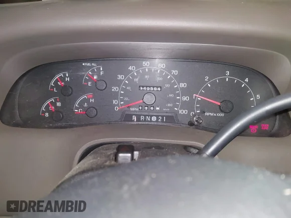 ✅ 2001 Ford F-250 XL • VIN: 1FTNW21S21EA95584 • Lot: 43577378. Wystawiony na IAAI z przebiegiem 140 564 mil. Bezpłatny archiwum sprzedaży aukcyjnych z USA i szczegółowy raport historii pojazdu na DreamBid. Zdjęcie 7.