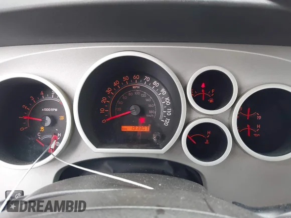 ✅ 2007 Toyota Tundra SR5 • VIN: 5TFRV54197X013145 • Lot: 45053604. Wystawiony na IAAI z przebiegiem Nie podano. Bezpłatny archiwum sprzedaży aukcyjnych z USA i szczegółowy raport historii pojazdu na DreamBid. Zdjęcie 7.