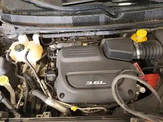 ✅ 2017 Chrysler Pacifica Touring • VIN: 2C4RC1DG8HR502736 • Лот: 70742535. Опубликован ранее на Copart с пробегом 87 468 миль. Бесплатный доступ к архиву аукционных продаж из США и подробный отчёт об истории автомобиля на DreamBid. Изображение 16.