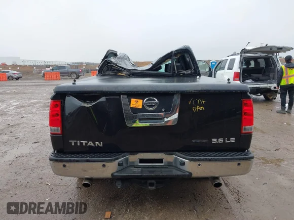 ✅ 2009 Nissan Titan SE • VIN: 1N6BA07D59N318062 • Lot: 41450288. Wystawiony na IAAI z przebiegiem Nie podano. Bezpłatny archiwum sprzedaży aukcyjnych z USA i szczegółowy raport historii pojazdu na DreamBid. Zdjęcie 16.