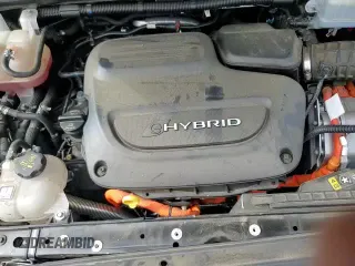 ✅ 2020 Chrysler Pacifica Hybrid Touring L • VIN: 2C4RC1L73LR277863 • Lot: 67563475. Listed on Copart with 45,080 mi. Free auction sales archive from the USA and detailed vehicle history report at DreamBid. Image 16.