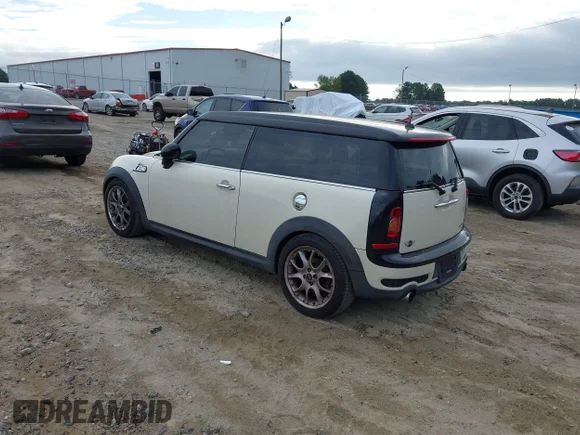 ✅ 2008 MINI Clubman S • VIN: WMWMM33588TP87351 • Лот: 43314508. Опубліковано раніше на IAAI з пробігом 143 870 миль. Безкоштовний доступ до архіву аукціонних продажів зі США та докладний звіт про історію автомобіля на DreamBid. Зображення 3.