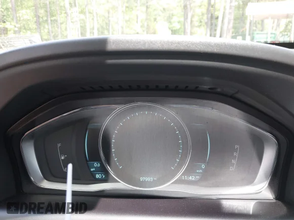 ✅ 2014 Volvo XC60 R-Design Premier Plus • VIN: YV4902DZ4E2555246 • Лот: 42120389. Опубліковано раніше на IAAI з пробігом 97 993 миль. Безкоштовний доступ до архіву аукціонних продажів зі США та докладний звіт про історію автомобіля на DreamBid. Зображення 7.