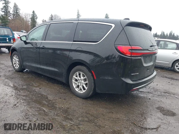 ✅ 2025 Chrysler Pacifica Select • VIN: 2C4RC1BG3SR570243 • Lot: 44546412. Listed on IAAI with 47,645 mi. Free auction sales archive from the USA and detailed vehicle history report at DreamBid. Image 3.