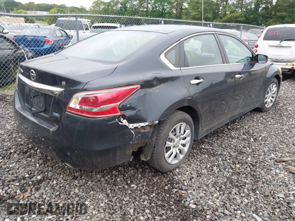 ✅ 2014 Nissan Altima S • VIN: 1N4AL3AP7EN214394 • Lot: 42521630. Wystawiony na IAAI z przebiegiem Nie podano. Bezpłatny archiwum sprzedaży aukcyjnych z USA i szczegółowy raport historii pojazdu na DreamBid. Zdjęcie 4.