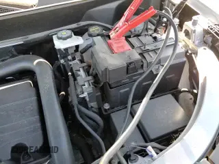 ✅ 2025 Chevrolet Equinox FWD LT • VIN: 3GNAXHEG7SL196763 • Lot: 84617475. Wystawiony na Copart z przebiegiem 12 628 mil. Bezpłatny archiwum sprzedaży aukcyjnych z USA i szczegółowy raport historii pojazdu na DreamBid. Zdjęcie 14.