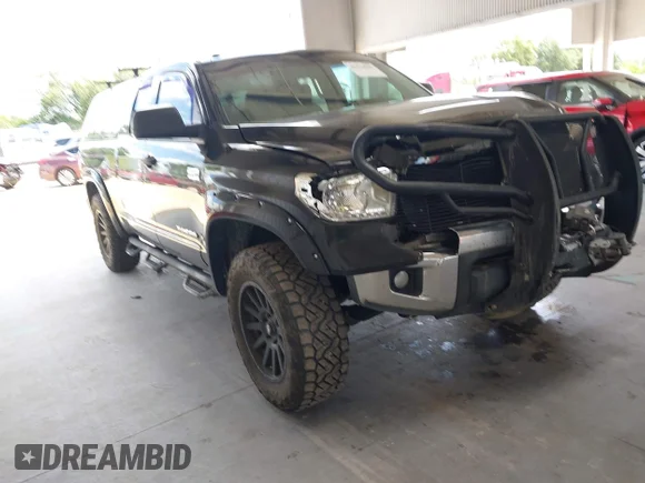 ✅ 2014 Toyota Tundra SR5 • VIN: 5TFUW5F18EX409018 • Lot: 45354060. Listed on IAAI with 435,896 mi. Free auction sales archive from the USA and detailed vehicle history report at DreamBid. Image 1.