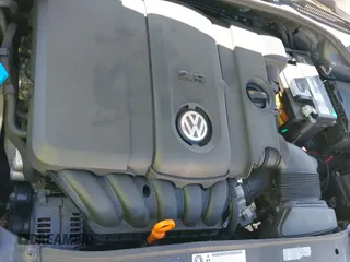 ✅ 2012 Volkswagen Golf • VIN: WVWDB7AJ3CW147121 • Лот: 42618342. Опубликован ранее на IAAI с пробегом 168 385 миль. Бесплатный доступ к архиву аукционных продаж из США и подробный отчёт об истории автомобиля на DreamBid. Изображение 17.