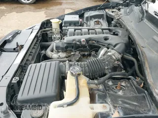 ✅ 2008 Chrysler 300 • VIN: 2C3LA33G68H187213 • Lot: 41571893. Wystawiony na IAAI z przebiegiem 179 237 mil. Bezpłatny archiwum sprzedaży aukcyjnych z USA i szczegółowy raport historii pojazdu na DreamBid. Zdjęcie 19.