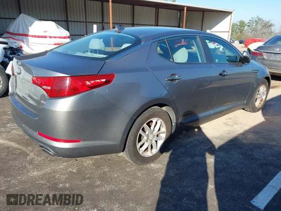 ✅ 2013 Kia Optima LX • VIN: 5XXGM4A74DG105716 • Lot: 44302346. Wystawiony na IAAI z przebiegiem 182 444 mil. Bezpłatny archiwum sprzedaży aukcyjnych z USA i szczegółowy raport historii pojazdu na DreamBid. Zdjęcie 4.
