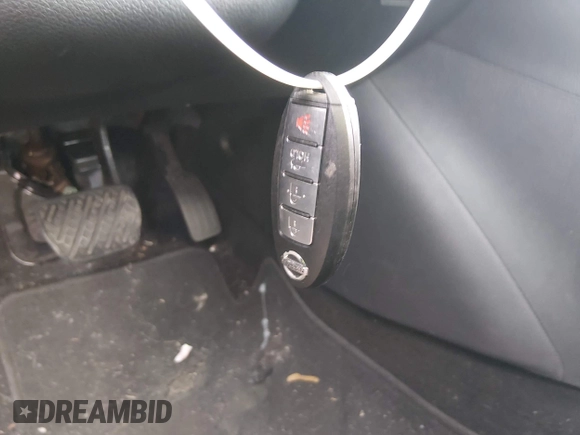 ✅ 2015 Nissan Sentra S • VIN: 3N1AB7AP0FY216029 • Lot: 45052070. Wystawiony na IAAI z przebiegiem 99 153 mil. Bezpłatny archiwum sprzedaży aukcyjnych z USA i szczegółowy raport historii pojazdu na DreamBid. Zdjęcie 11.