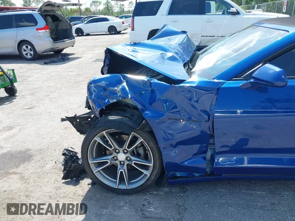 ✅ 2019 Chevrolet Camaro 1LT • VIN: 1G1FB3DS1K0156383 • Lot: 42388003. Wystawiony na IAAI z przebiegiem 52 781 mil. Bezpłatny archiwum sprzedaży aukcyjnych z USA i szczegółowy raport historii pojazdu na DreamBid. Zdjęcie 6.
