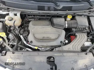 ✅ 2021 Chrysler Pacifica Touring L • VIN: 2C4RC1BG0MR529040 • Lot: 71116165. Listed on Copart with 90,735 mi. Free auction sales archive from the USA and detailed vehicle history report at DreamBid. Image 14.