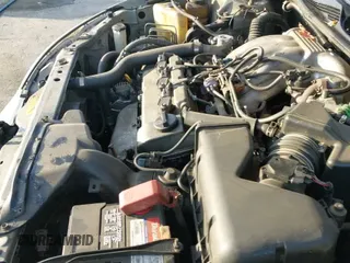 ✅ 2002 Toyota Camry XLE • VIN: JTDBF30K020058249 • Lot: 43419526. Wystawiony na IAAI z przebiegiem 185 552 mil. Bezpłatny archiwum sprzedaży aukcyjnych z USA i szczegółowy raport historii pojazdu na DreamBid. Zdjęcie 20.