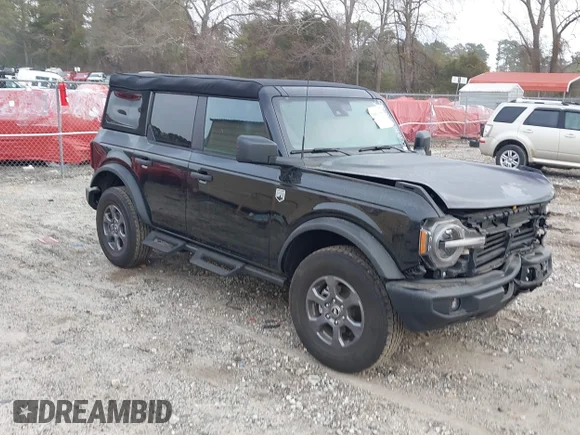 ✅ 2024 Ford Bronco Big Bend • VIN: 1FMDE7BH8RLA55723 • Lot: 44067360. Wystawiony na IAAI z przebiegiem 14 882 mil. Bezpłatny archiwum sprzedaży aukcyjnych z USA i szczegółowy raport historii pojazdu na DreamBid. Zdjęcie 1.