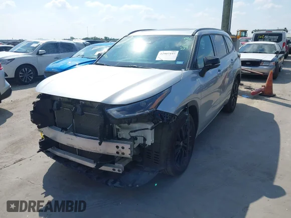 ✅ 2024 Toyota Highlander LE • VIN: 5TDKDRAH9RS531147 • Lot: 42907197. Wystawiony na IAAI z przebiegiem 36 174 mil. Bezpłatny archiwum sprzedaży aukcyjnych z USA i szczegółowy raport historii pojazdu na DreamBid. Zdjęcie 2.