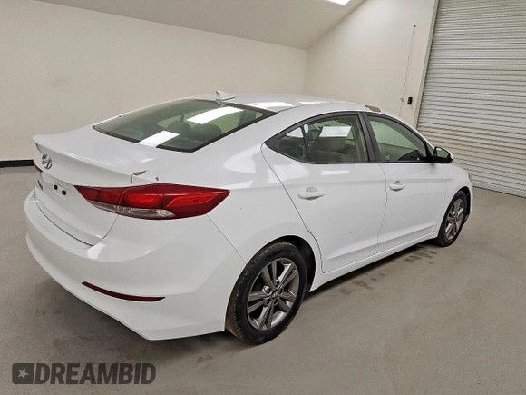 ✅ 2017 Hyundai Elantra SE • VIN: 5NPD84LF1HH029099 • Lot: 73822065. Wystawiony na Copart z przebiegiem 130 181 mil. Bezpłatny archiwum sprzedaży aukcyjnych z USA i szczegółowy raport historii pojazdu na DreamBid. Zdjęcie 3.