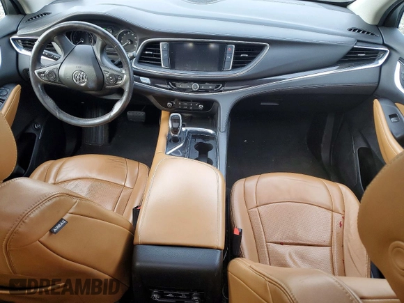 ✅ 2019 Buick Enclave Essence • VIN: 5GAEVAKW1KJ156769 • Lot: 98791135. Wystawiony na Copart z przebiegiem Nie podano. Bezpłatny archiwum sprzedaży aukcyjnych z USA i szczegółowy raport historii pojazdu na DreamBid. Zdjęcie 8.